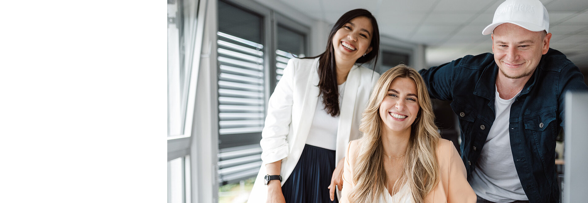 HEIN Büroarbeitsplatz mit Kollegen